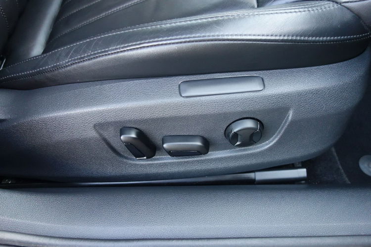 Superb Skoda Superb 2016 2.0 TDI 190km automat dobrze wyposażona zdjęcie 15