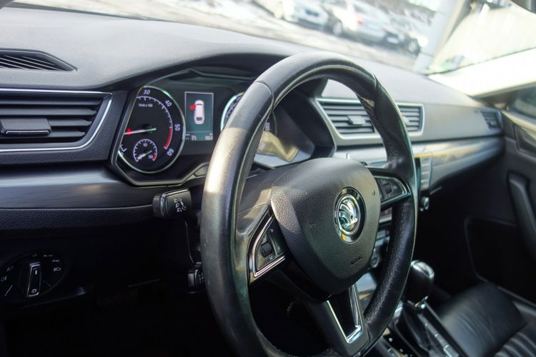 Superb Skoda Superb 2016 2.0 TDI 190km automat dobrze wyposażona zdjęcie 20