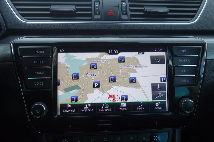Superb Skoda Superb 2016 2.0 TDI 190km automat dobrze wyposażona zdjęcie 30