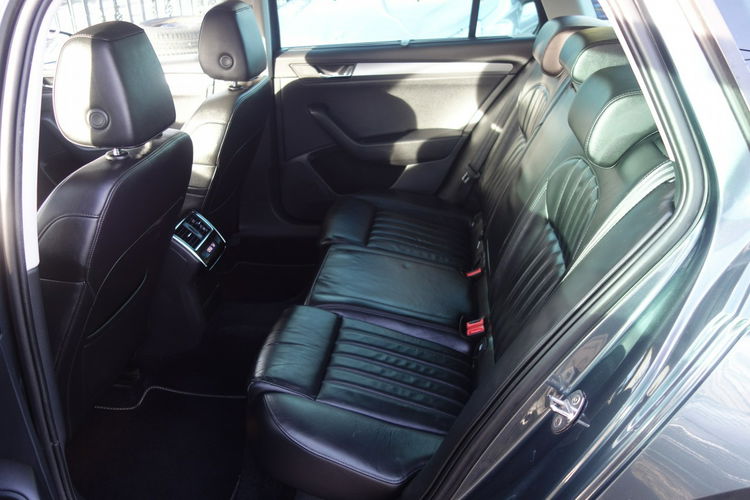 Superb Skoda Superb 2016 2.0 TDI 190km automat dobrze wyposażona zdjęcie 8