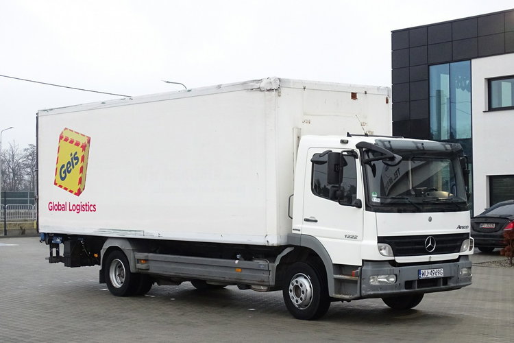 Mercedes ATEGO 1222 Izoterma Klimatyzacja Blokada Mostu Zarejestrowany , Poduszki, Winda , Kamera cofania , Manual 6 biegowy zdjęcie 2