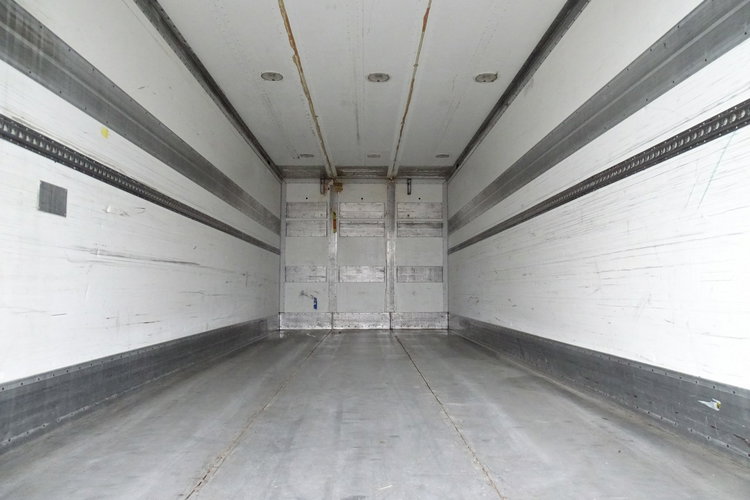 Mercedes ATEGO 1222 Izoterma Klimatyzacja Blokada Mostu Zarejestrowany , Poduszki, Winda , Kamera cofania , Manual 6 biegowy zdjęcie 5