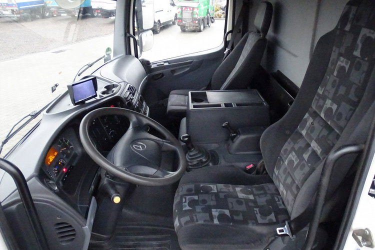 Mercedes ATEGO 1222 Izoterma Klimatyzacja Blokada Mostu Zarejestrowany , Poduszki, Winda , Kamera cofania , Manual 6 biegowy zdjęcie 6