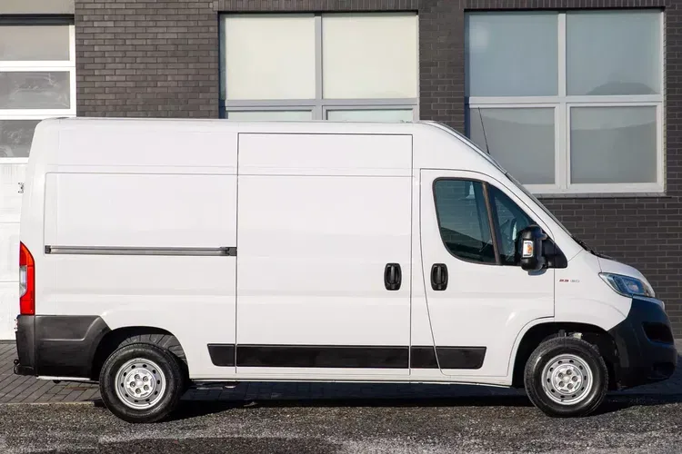 Fiat Ducato L2H2 ŚREDNI 2.3 Professional zdjęcie 3