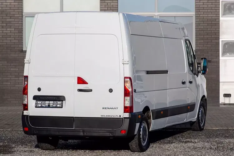 Renault Master L3H2 2.3 DCI Blaszak MAXI zdjęcie 2
