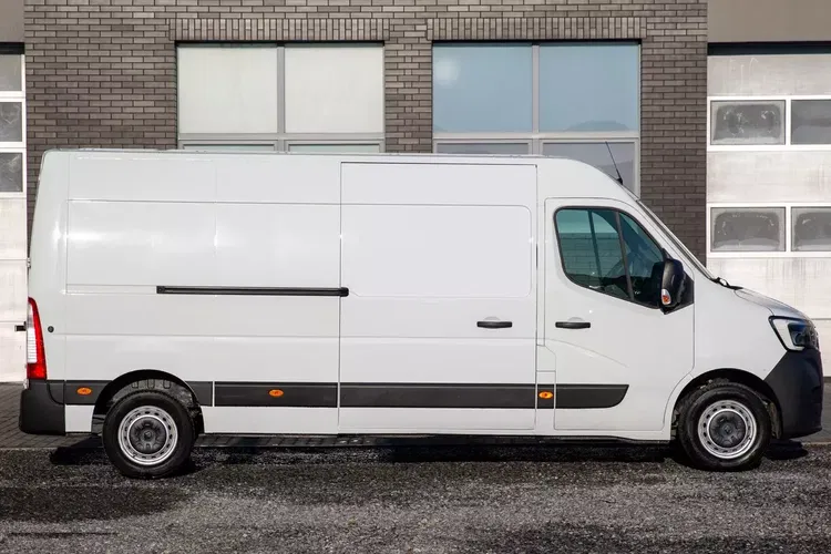 Renault Master L3H2 2.3 DCI Blaszak MAXI zdjęcie 3