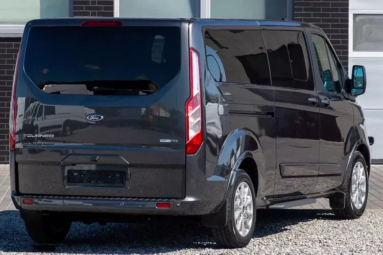Ford Tourneo Custom zdjęcie 2