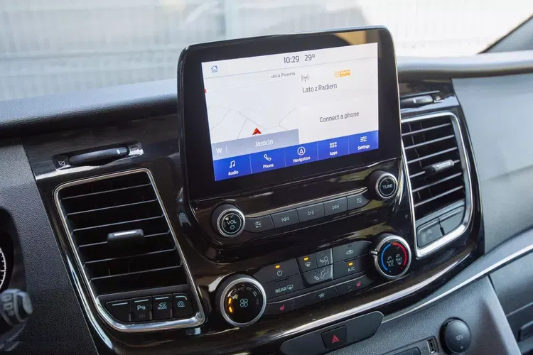 Ford Tourneo Custom zdjęcie 7