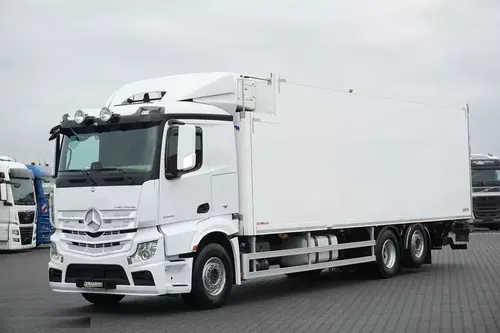 Mercedes ACTROS / 2545 / EURO 6 / CHŁODNIA + WINDA / 23 PALETY / OŚ SKRĘTNA