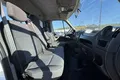 samochód dostawczy Renault zdjęcie 37