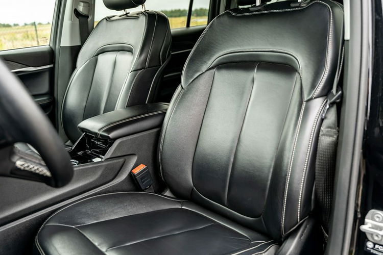 Jeep Grand Cherokee 3.6 V6 286KM / Oryginalny przebieg / Bogato wyposażony zdjęcie 23
