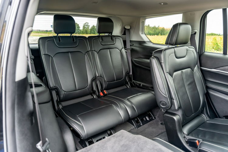 Jeep Grand Cherokee 3.6 V6 286KM / Oryginalny przebieg / Bogato wyposażony zdjęcie 30