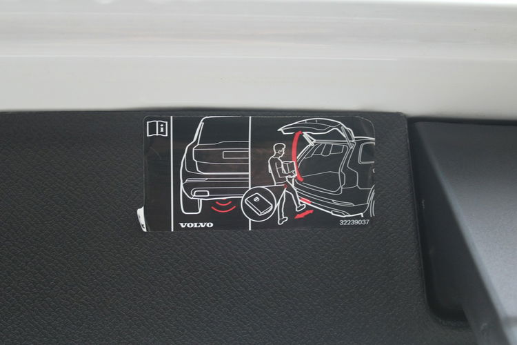 Volvo XC 90 T8 AWD Plug-In Hybrid Inscription Bowers$Wilkins zdjęcie 21