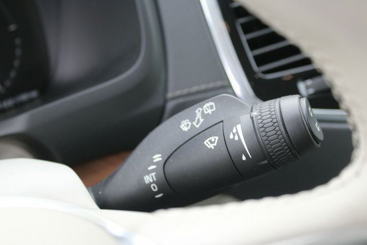 Volvo XC 90 T8 AWD Plug-In Hybrid Inscription Bowers$Wilkins zdjęcie 30