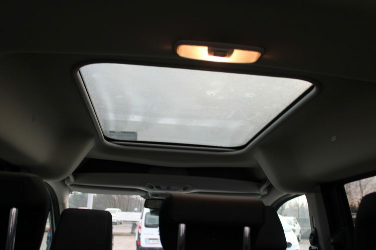 Ford Tourneo Connect 1.5 EcoBlue 120KM Titanium F-vat Gwarancja SalonPL zdjęcie 12