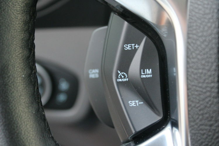 Ford Tourneo Connect 1.5 EcoBlue 120KM Titanium F-vat Gwarancja SalonPL zdjęcie 23