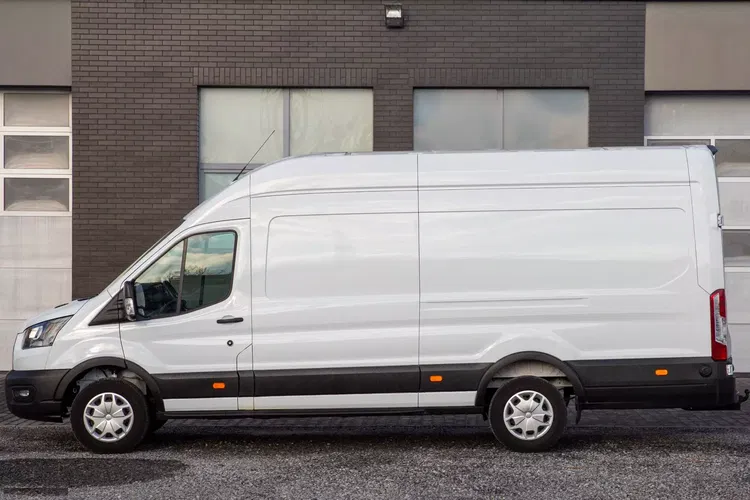 Ford Transit L4H3 350 Trend MAXI WYSOKI DACH zdjęcie 13