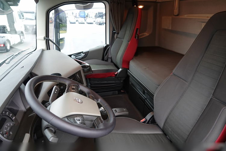 Volvo FH 500 / HYDRAULIKA / KLIMA POSTOJOWA / OPONY 100%  zdjęcie 25