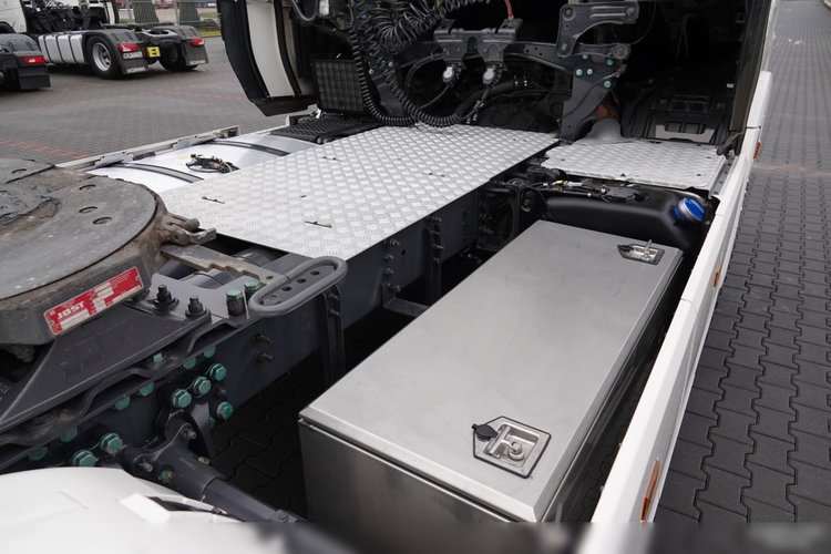 Scania S 500 / RETARDER / NISKA KABINA / CAŁA NA PODUSZKACH / PO ZŁOTYM KONTRAKCIE SERWISOWYM zdjęcie 17