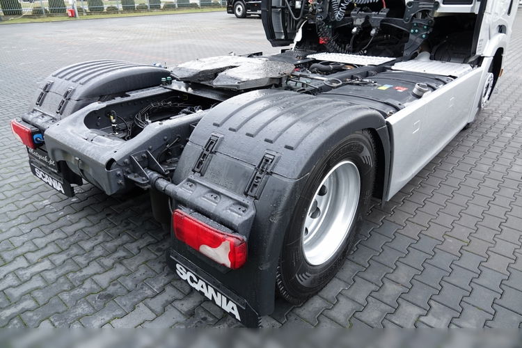 Scania R 540 / RETARDER / CAŁA NA PODUSZKACH / PO ZŁOTYM KONTRAKCIE SERWISOWYM / OPONY 100 %  zdjęcie 17