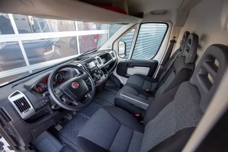 Fiat Ducato MAXI 2.3 130KM L4H2 Professional zdjęcie 8