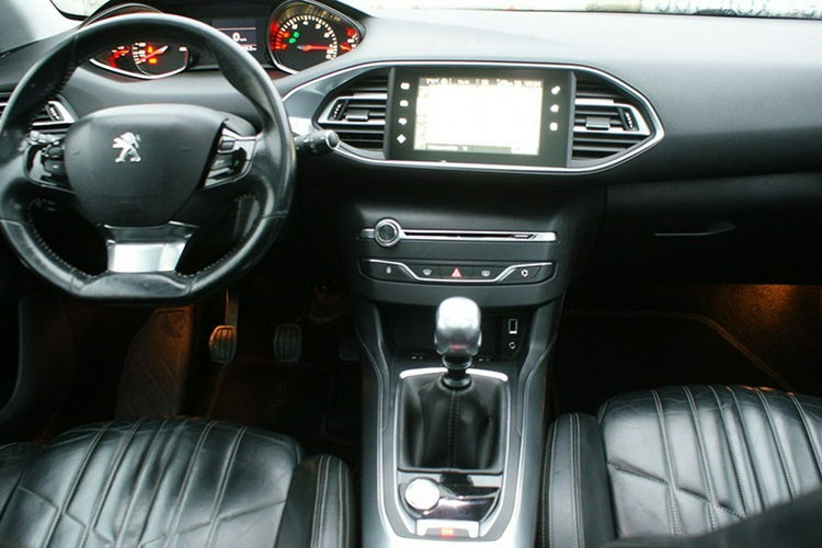 Peugeot 308 zdjęcie 16