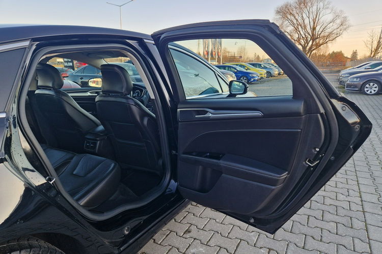 Ford Mondeo Titanium Skóra KameraCof SONY Podgrz.Fotele Automat Gwarnacja ROK zdjęcie 26