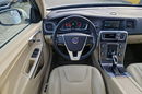 Volvo S60 4x4 Aktywny.Temp Skóra Szyber Kamera Przód i Tył Key-Less Biała Perła zdjęcie 29
