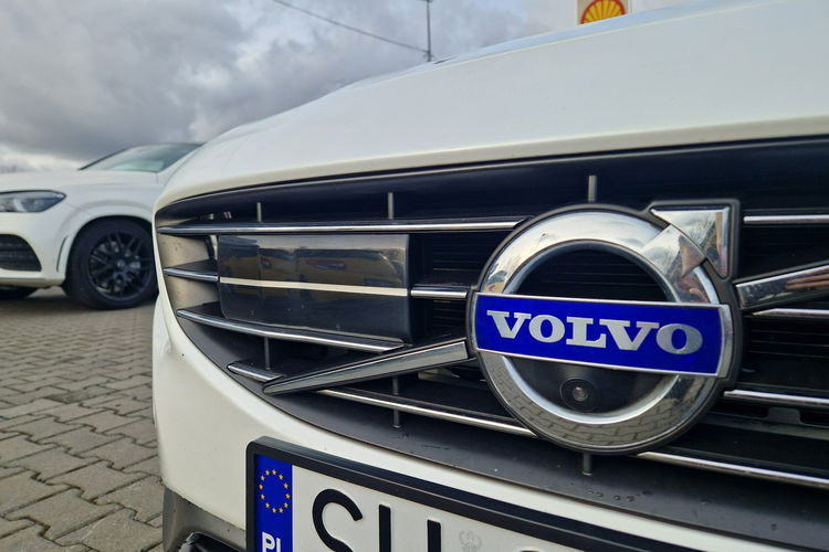 Volvo S60 4x4 Aktywny.Temp Skóra Szyber Kamera Przód i Tył Key-Less Biała Perła zdjęcie 7