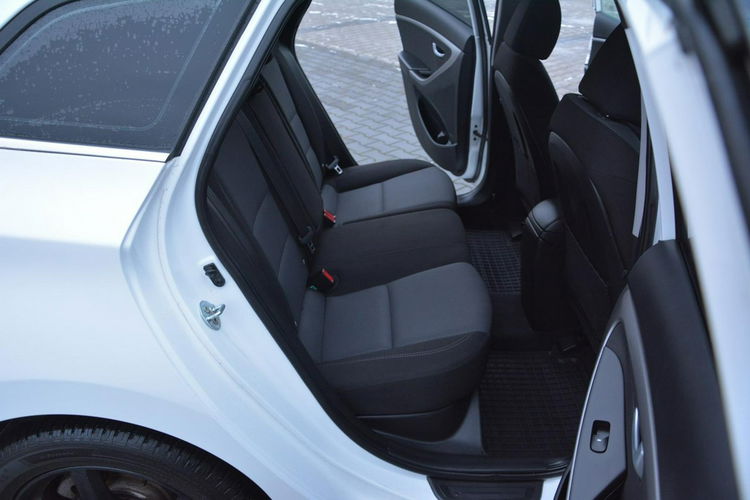 i30 Lift Navi Kamera Ledy Parktronic Grzana kierownica ASO Hyundai ALU17 zdjęcie 14