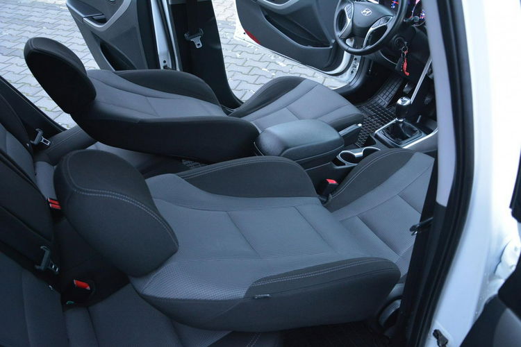 i30 Lift Navi Kamera Ledy Parktronic Grzana kierownica ASO Hyundai ALU17 zdjęcie 16