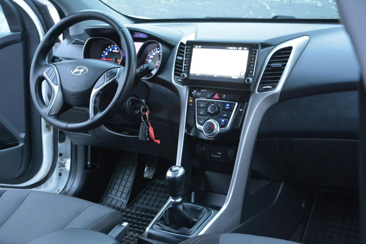 i30 Lift Navi Kamera Ledy Parktronic Grzana kierownica ASO Hyundai ALU17 zdjęcie 17