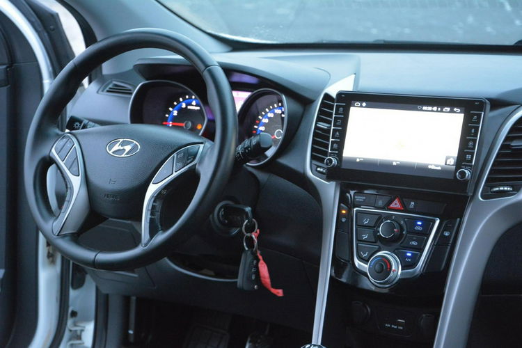 i30 Lift Navi Kamera Ledy Parktronic Grzana kierownica ASO Hyundai ALU17 zdjęcie 18