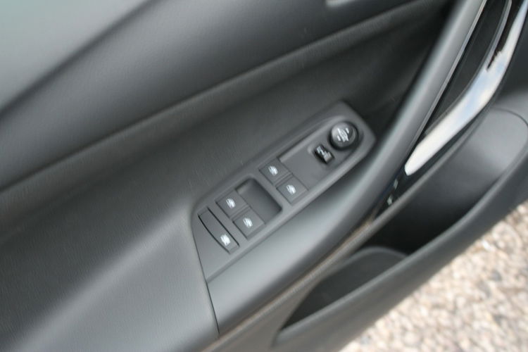 Opel Astra 1.2T 145HP Elegance F-vat Salon Polska zdjęcie 12