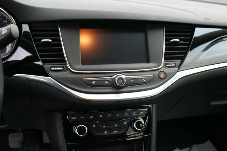 Opel Astra 1.2T 145HP Elegance F-vat Salon Polska zdjęcie 17