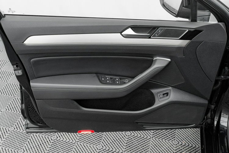 Volkswagen Passat GD8G154#2.0 TDI 4Mot. Highline DSG7 Podgrz.f kier szyba Salon PL VAT23 zdjęcie 12