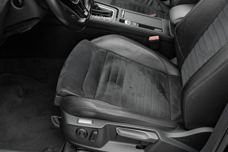 Volkswagen Passat GD8G154#2.0 TDI 4Mot. Highline DSG7 Podgrz.f kier szyba Salon PL VAT23 zdjęcie 13