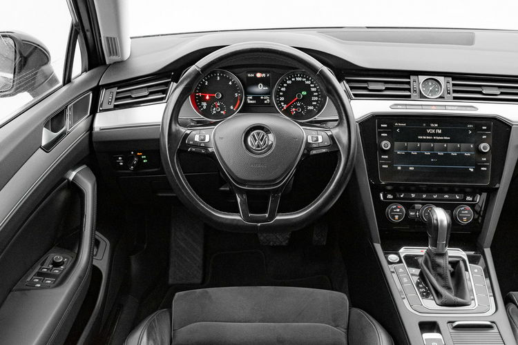 Volkswagen Passat GD8G154#2.0 TDI 4Mot. Highline DSG7 Podgrz.f kier szyba Salon PL VAT23 zdjęcie 16
