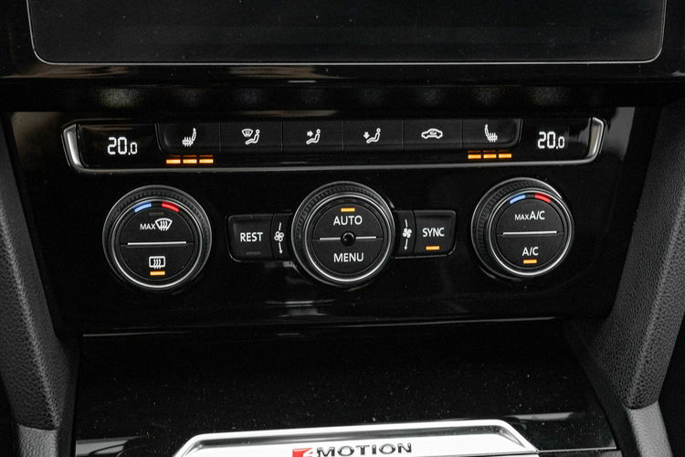 Volkswagen Passat GD8G154#2.0 TDI 4Mot. Highline DSG7 Podgrz.f kier szyba Salon PL VAT23 zdjęcie 21