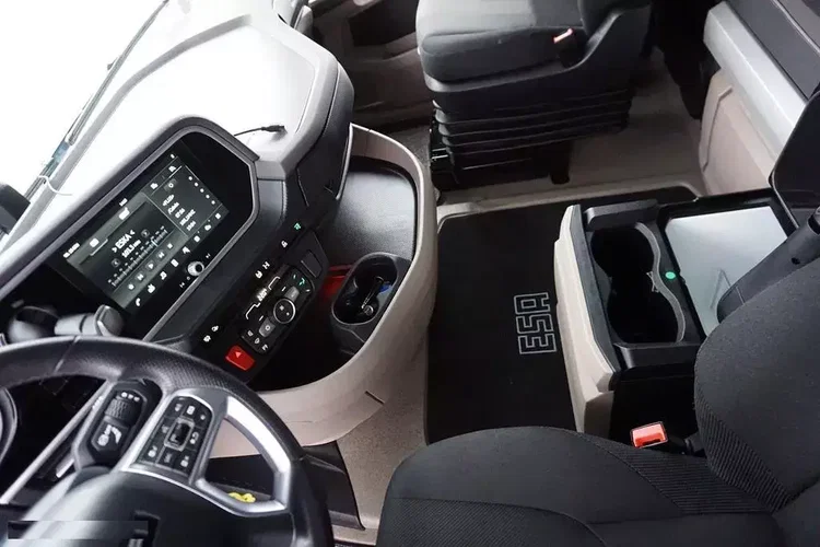 DAF XG / 480 / ACC / EURO 6 / ZESTAW PRZEJAZDOWY 120 M3 zdjęcie 9