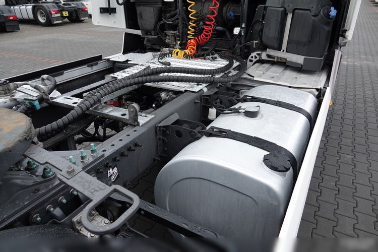 Renault T 520 / 13L / HYDRAULIKA / RETARDER / HIGH CAB / MAŁY PRZEBIEG / PO KONTRAKCIE SERWISOWYM  zdjęcie 15