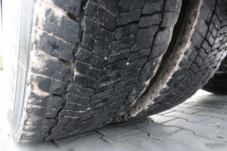 Renault T 520 / 13L / HYDRAULIKA / RETARDER / HIGH CAB / MAŁY PRZEBIEG / PO KONTRAKCIE SERWISOWYM  zdjęcie 19