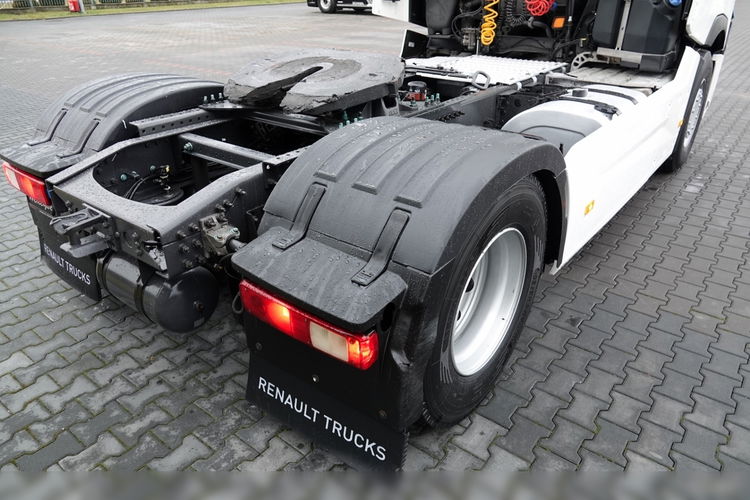 Renault T 520 / 13L / RETARDER / KLIMA POSTOJOWA / OPONY 100 % / HIGH CAB / MAŁY PRZEBIEG / PO KONTRAKCIE SERWISOWYM zdjęcie 16