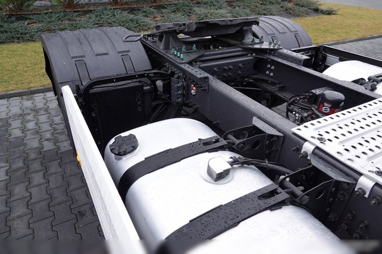 Renault T 520 / 13L / RETARDER / KLIMA POSTOJOWA / OPONY 100 % / HIGH CAB / MAŁY PRZEBIEG / PO KONTRAKCIE SERWISOWYM zdjęcie 18