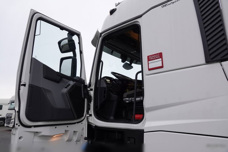 Renault T 520 / 13L / RETARDER / KLIMA POSTOJOWA / OPONY 100 % / HIGH CAB / MAŁY PRZEBIEG / PO KONTRAKCIE SERWISOWYM zdjęcie 24