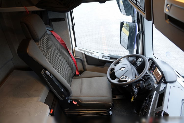 Renault T 520 / 13L / RETARDER / KLIMA POSTOJOWA / OPONY 100 % / HIGH CAB / MAŁY PRZEBIEG / PO KONTRAKCIE SERWISOWYM zdjęcie 29