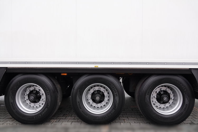 Krone CHŁODNIA / DOPPELSTOCK / THERMO KING SLX 300 / OPONY 100 % / 700 MTH / MAŁO UŻYWANA  zdjęcie 24