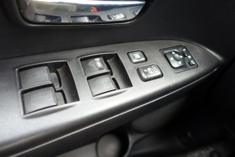 Mitsubishi ASX Salon Polska 4x4 Kamery przód i tył zdjęcie 18