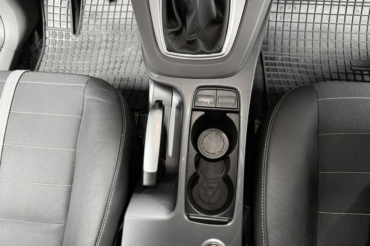 Ford Kuga 2.0 TDCi 136KM TITANIUM HiFi Klimatronic Alu Tempomat SUPER STAN zdjęcie 27