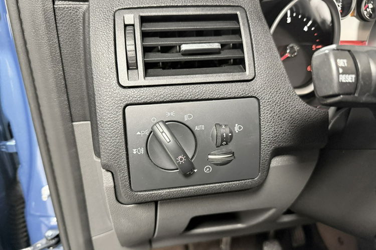 Ford Kuga 2.0 TDCi 136KM TITANIUM HiFi Klimatronic Alu Tempomat SUPER STAN zdjęcie 36